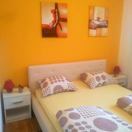 Apartman Marina Sa Garazom Novi Sad Exterior foto
